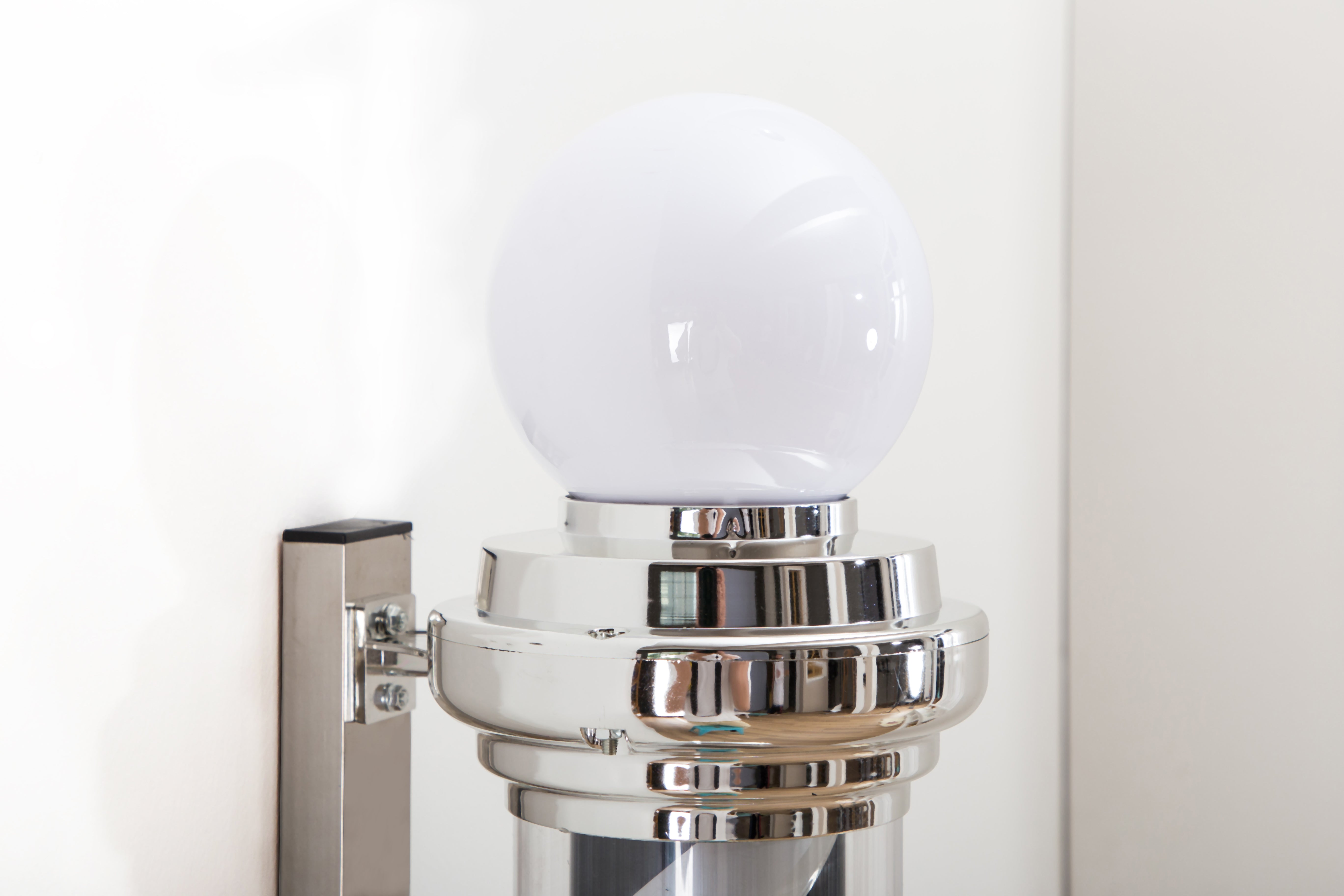 Barber Pole with LED Light for Hairdressing, Salon Shop Open Sign, Salon Spa Stripes Rotating Lamp L018